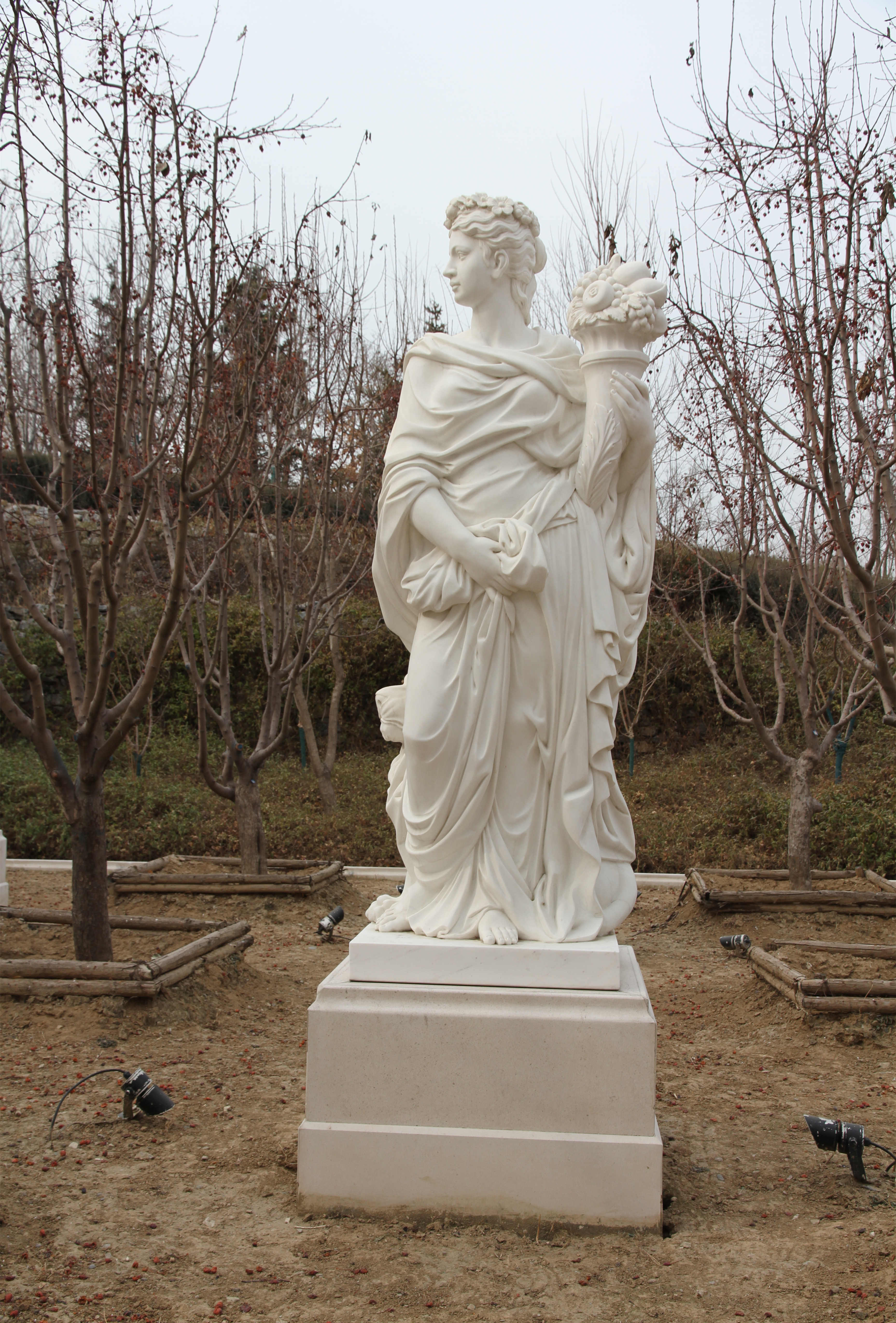 Escultura de paisaje de mármol pulido